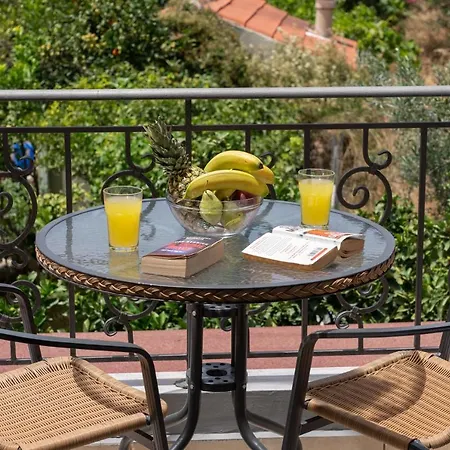 Villa Popi's